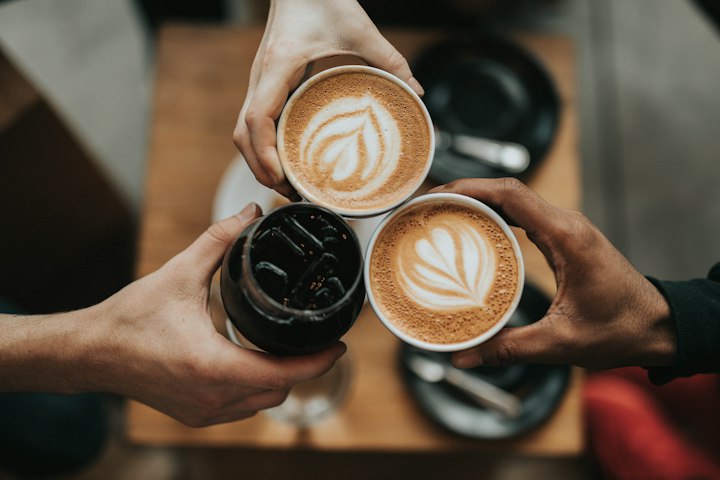 Kaffee kelimesini gösteren fotoğraf